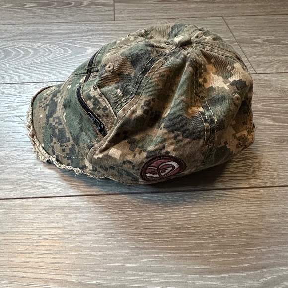 RARE Y2K Roxy Cargo Camo Distressed Cap - Picture 2 of 5